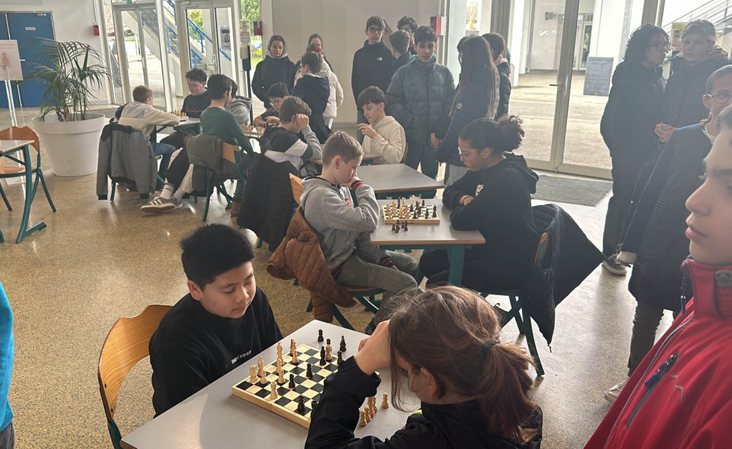 Tournoi et jeux au Collège Immaculée.