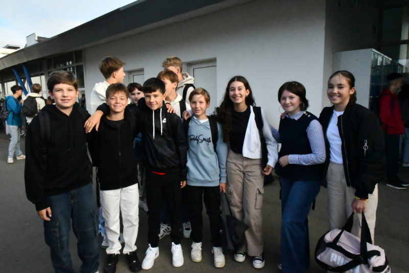 Découverte du Collège Immaculée : les élèves de 6ème lors de leur première visite guidée pour découvrir leur nouveau collège.