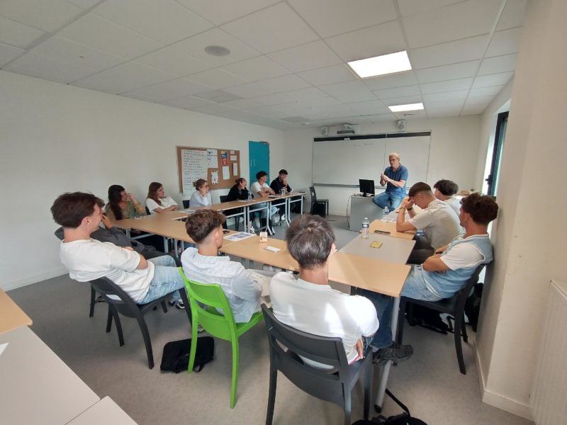 Alternants BTS du CFA de La Salle Rennes lors du rallye citoyen.