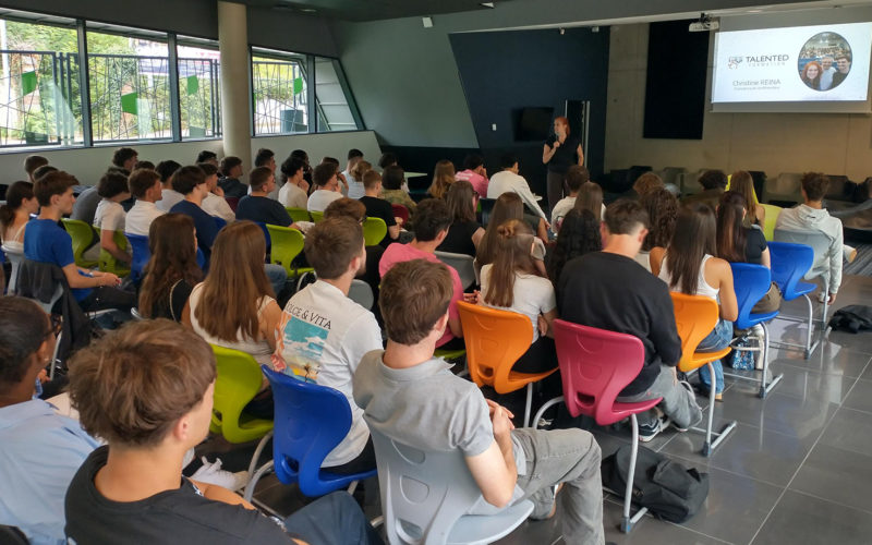 Intervention d’associations pendant la Semaine de la citoyenneté au CFA de la Salle.