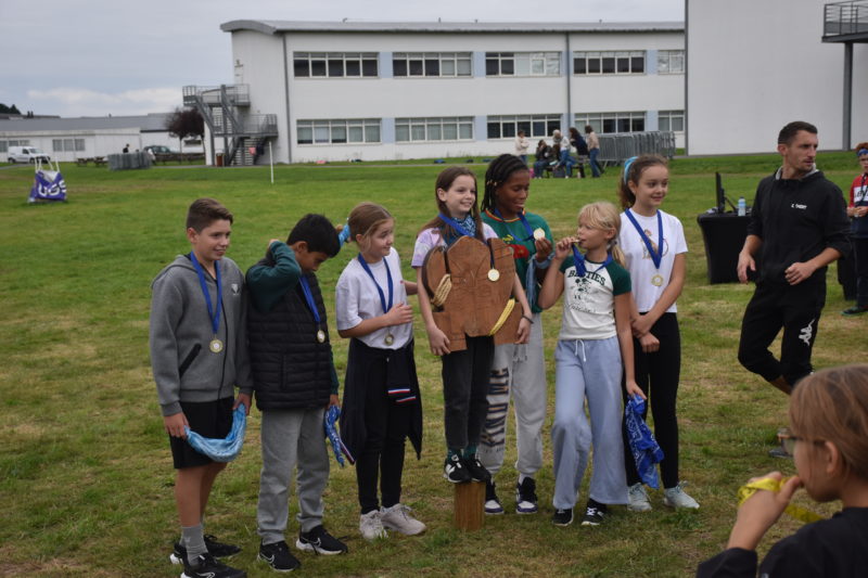 Remise de médailles pour nos collégiens.
