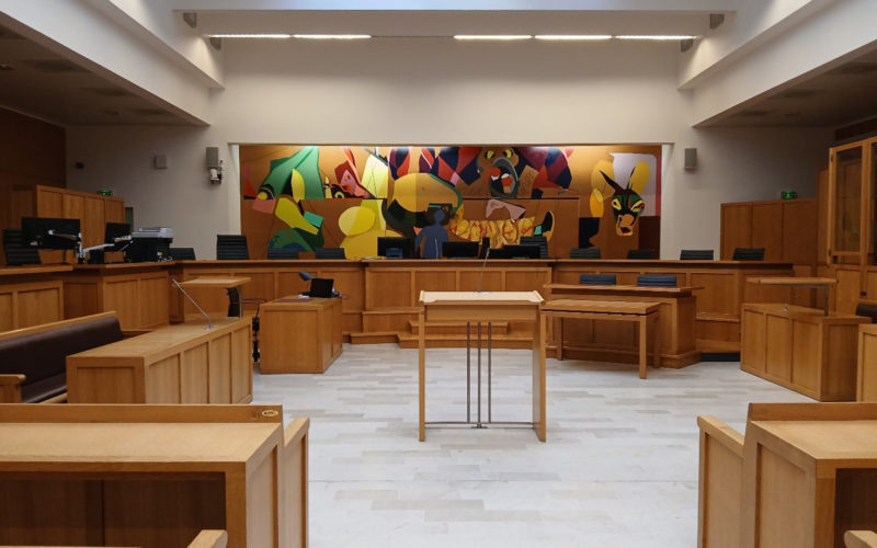 Les élèves de Terminale DGEMC du Lycée de La Salle lors de la Nuit du Droit à Laval.