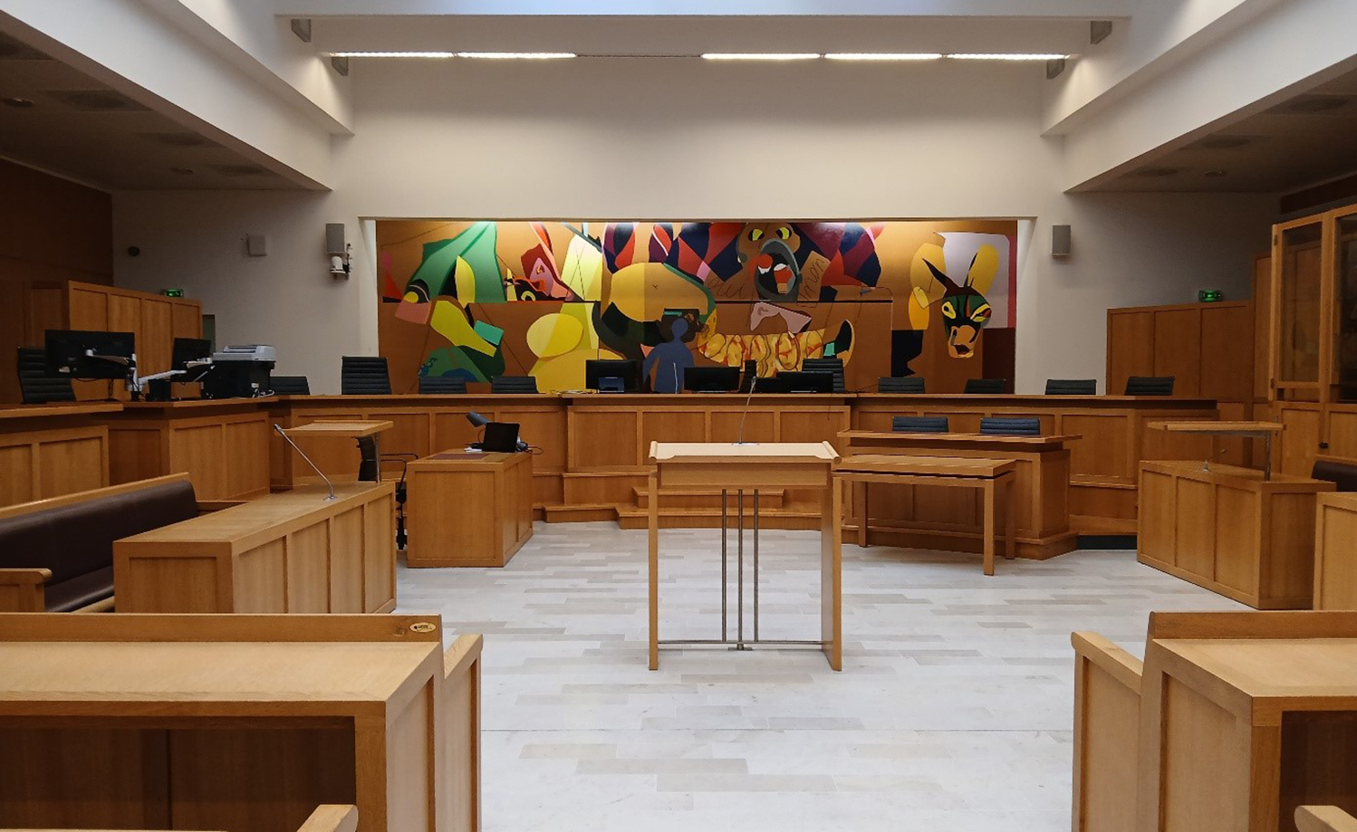 Les élèves de Terminale DGEMC du Lycée de La Salle lors de la Nuit du Droit à Laval.