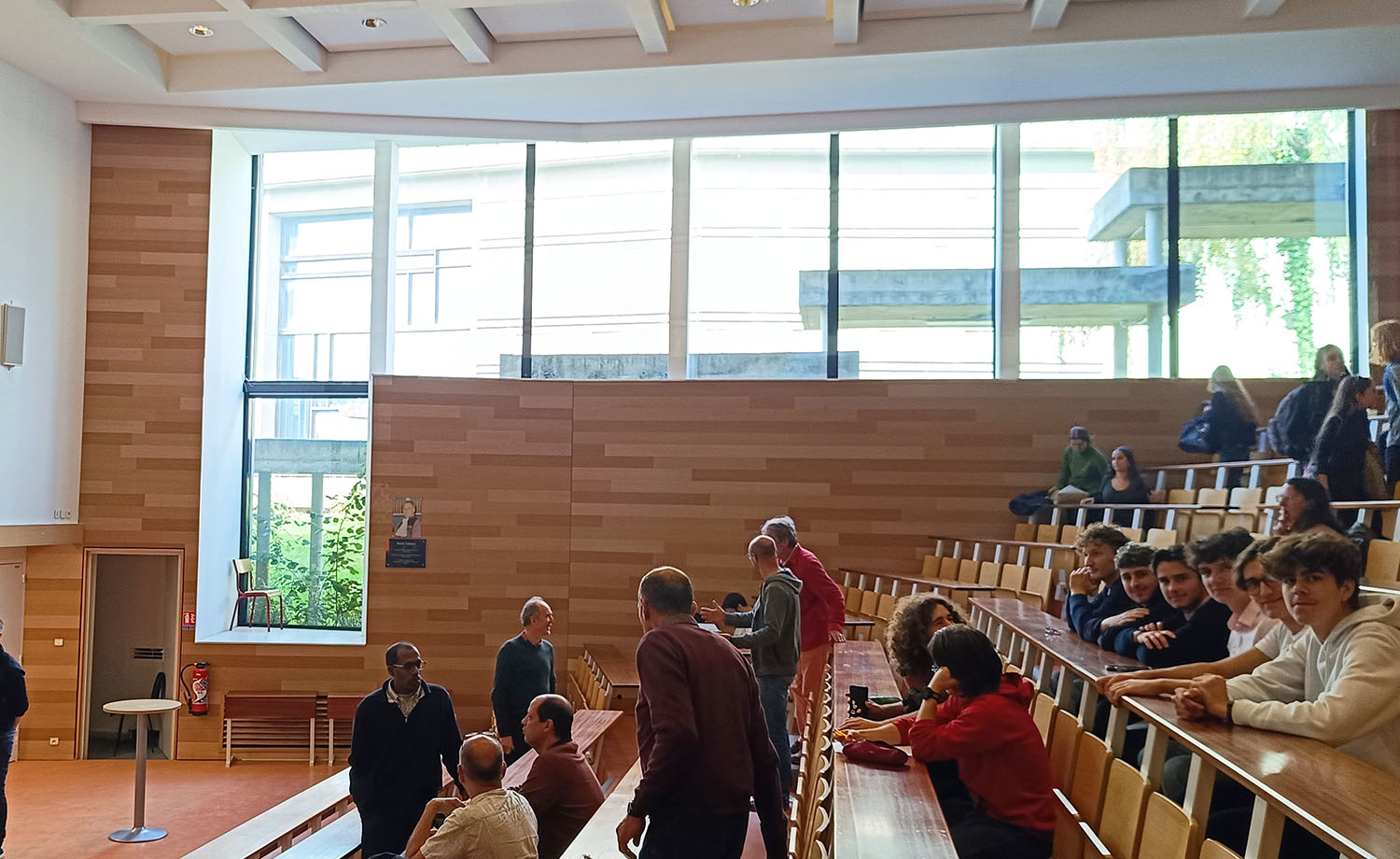 Élèves de prépa ECT du Pôle Sup de La Salle (Rennes) assistant à la conférence d’Olivier BENOIST sur les grands mathématiciens, organisée par la BNF à Rennes.