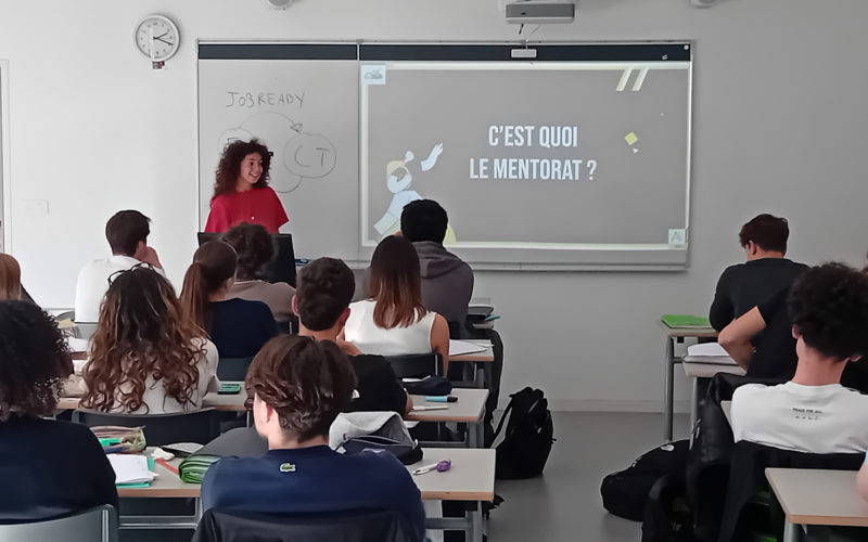 Étudiants de classe prépa du Pôle Sup de La Salle à Rennes assistant à la présentation du programme de mentorat DEMA1N.org de l’association Article 1.