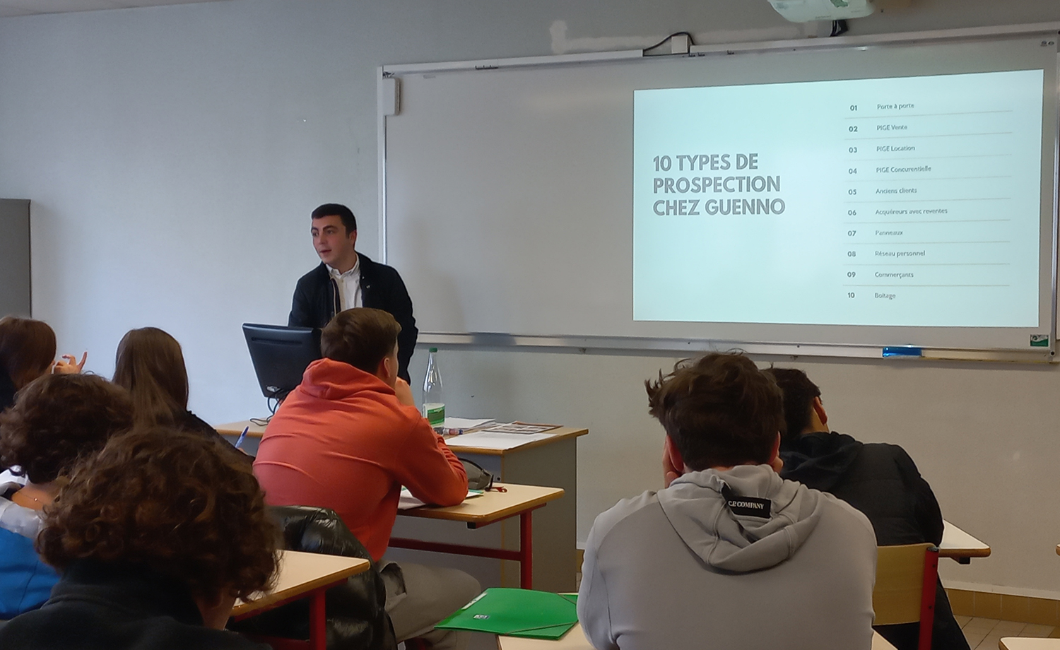 Intervention d’Antoine Guenno auprès des élèves de Première Métiers du Commerce et de la Vente au Lycée La Salle.