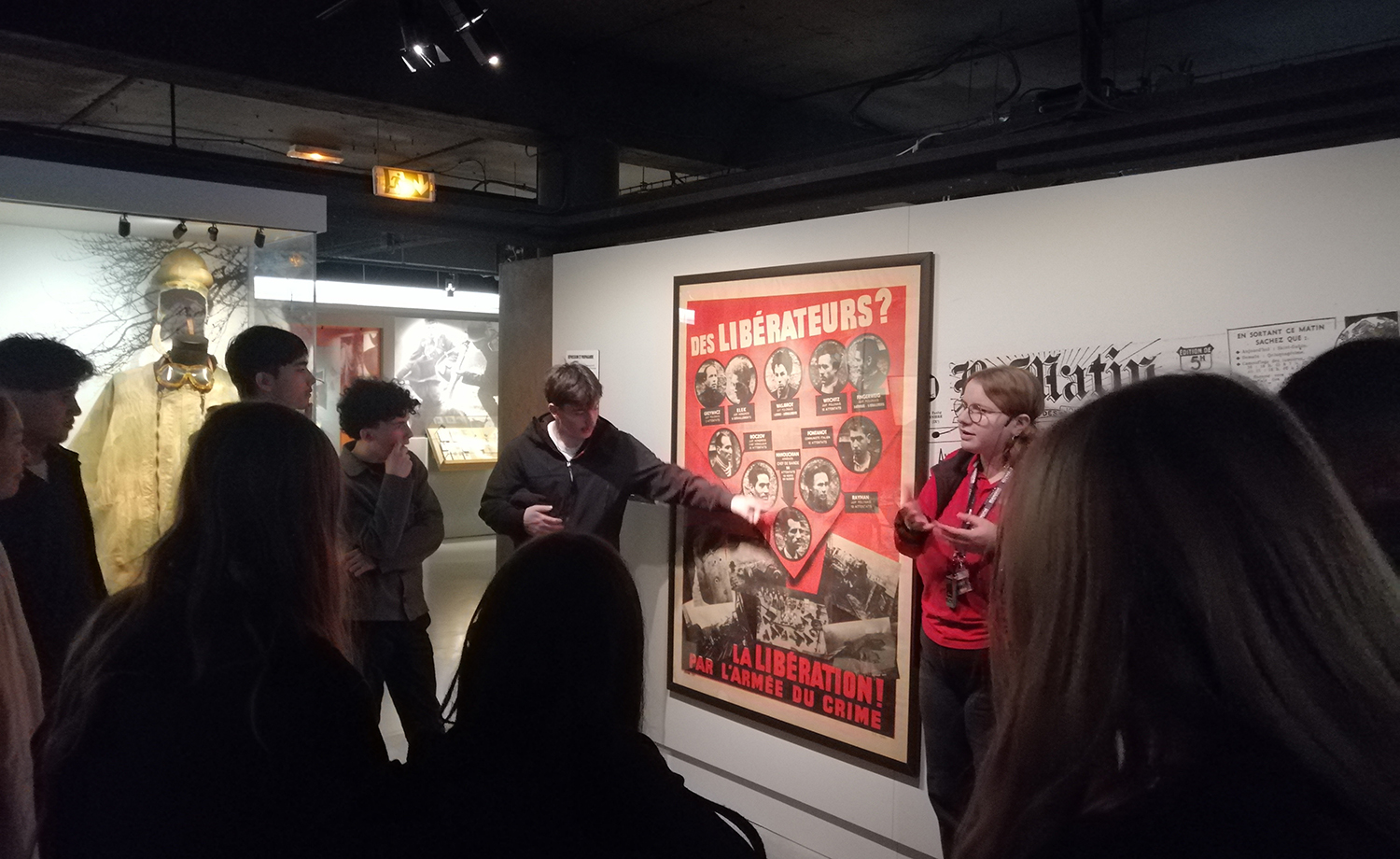 Élèves de Première professionnelle en visite au cimetière américain de Colleville-sur-Mer.