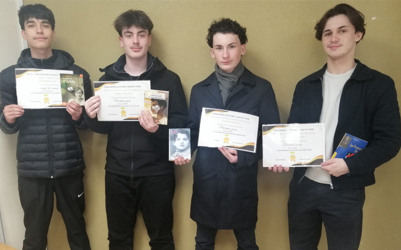 Concours de lecture à haute voix premiere commerce et vente 2025/2026 du Lycée de La Salle à Rennes.