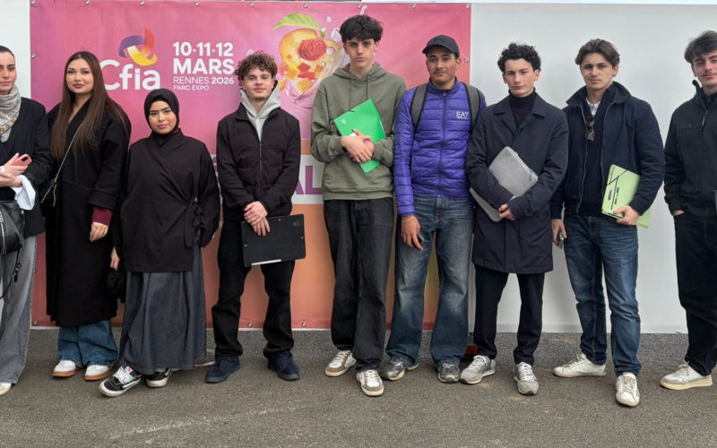 Visite du salon CFIA des élèves de Bac pro Métiers de la vente et du commerce à Rennes.