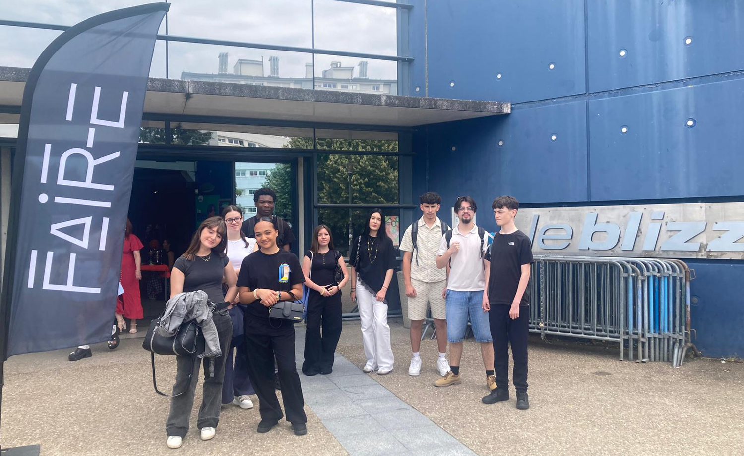 Élèves de Première Métiers de l'Accueil en mission lors du Battle des Écoles 2026.