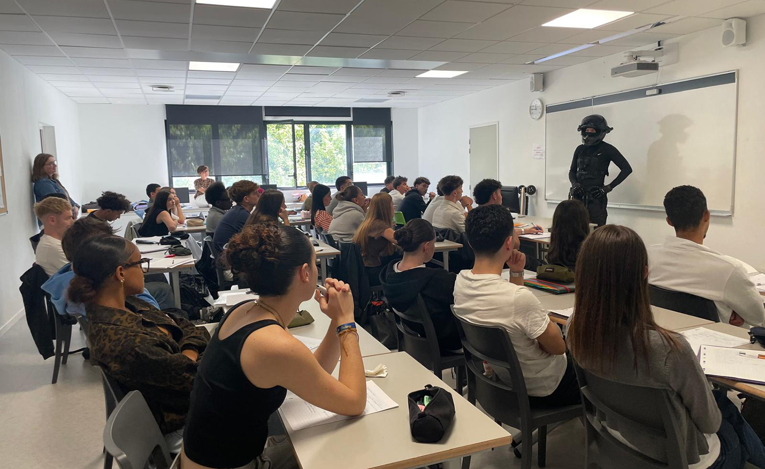 Intervention du Livreur du Futur auprès des étudiants en BTS MCO à Rennes.